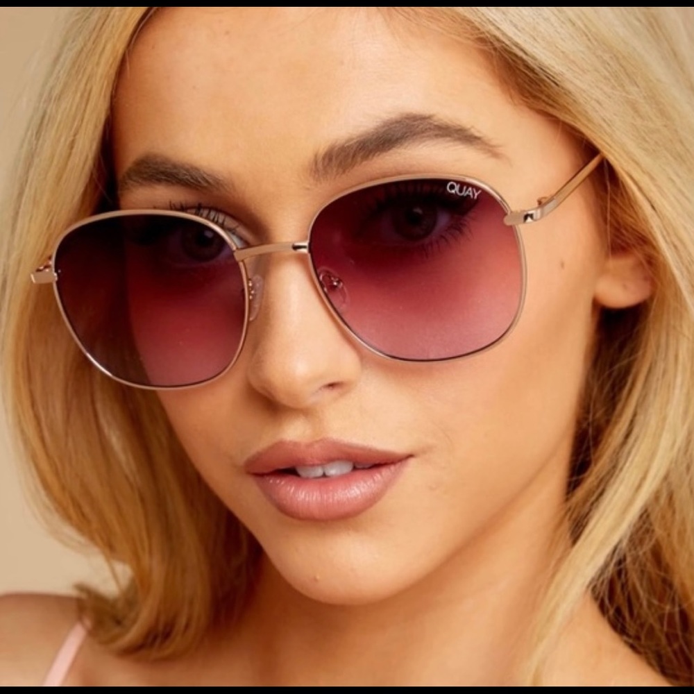 Quay Jezabell Rose Sunglasses